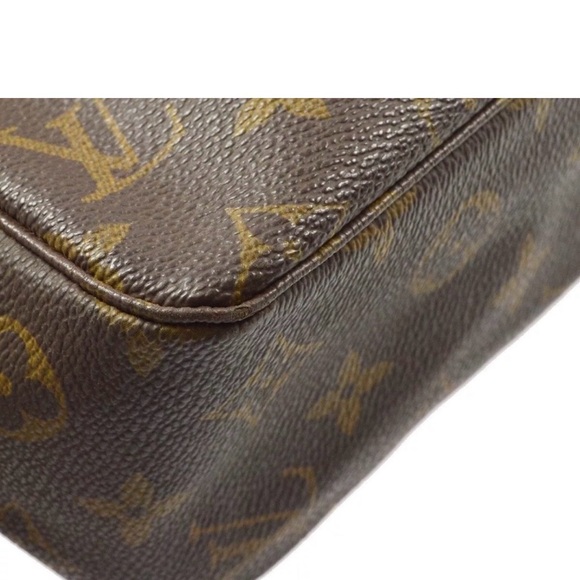 LOUIS VUITTON TROUSSE TOILETTE 28 - Picture 4 of 7